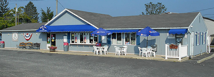 Bills-Seafood-Restuarant-Westbrook-CT-Ice-Cream-Gift-Shop-Side-View